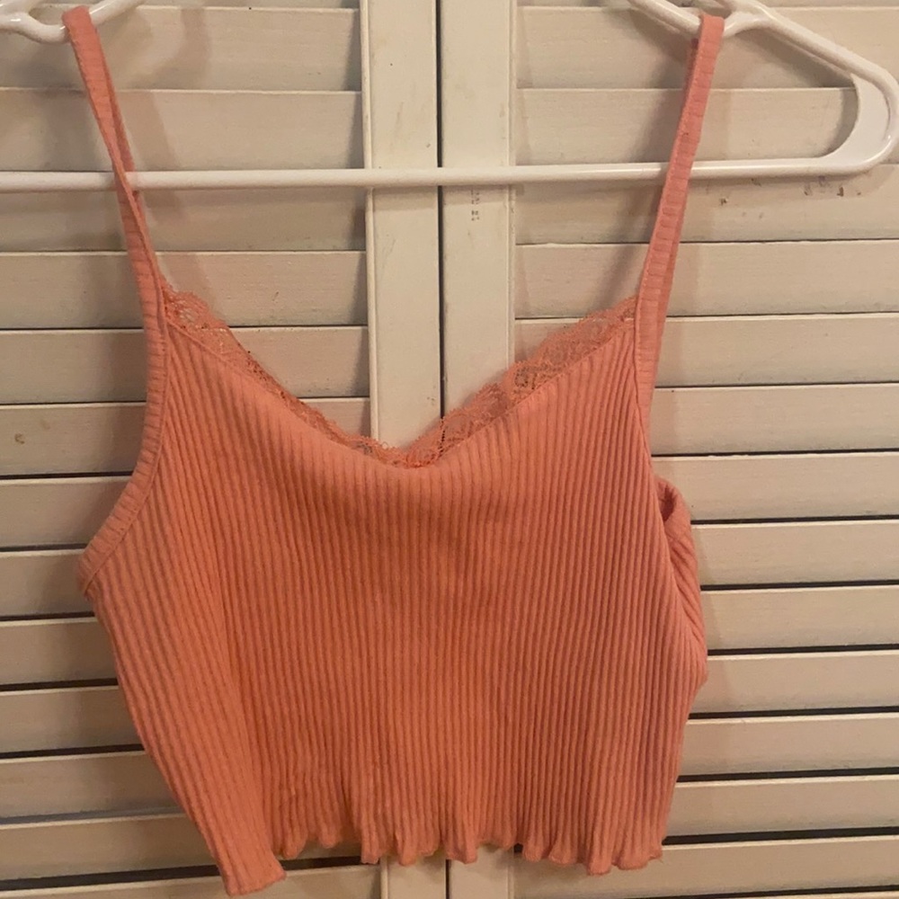 crop top - Picture 2 of 2